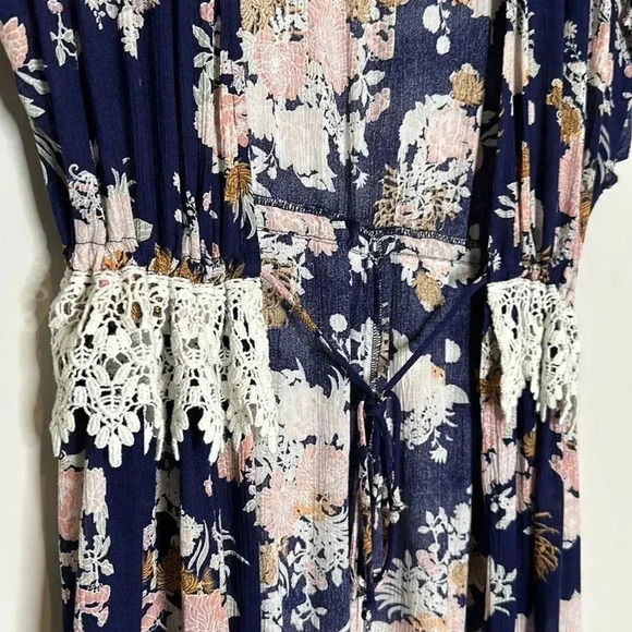 Melrose and Market Women Blue Kimono M - Picture 5 of 12